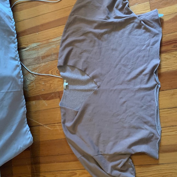 Urban outfitters cropped off the shoulder sweater - Picture 2 of 2